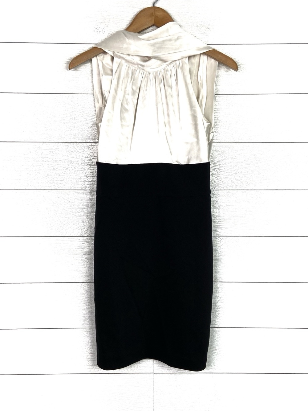 NWT BCBGMaxAzria Silk Drape Open Back Satin Ivory Black 2 New